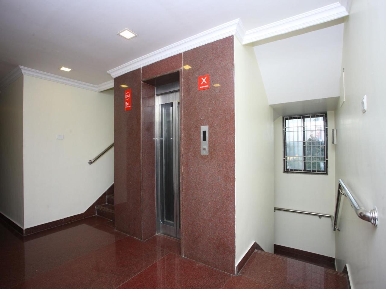 Hotel Oyo 10465 Koyambedu Chennai Exterior foto